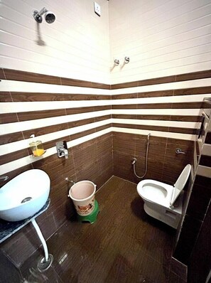 Towels, soap, shampoo