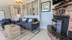 Televisor intel·ligent i llar de foc 