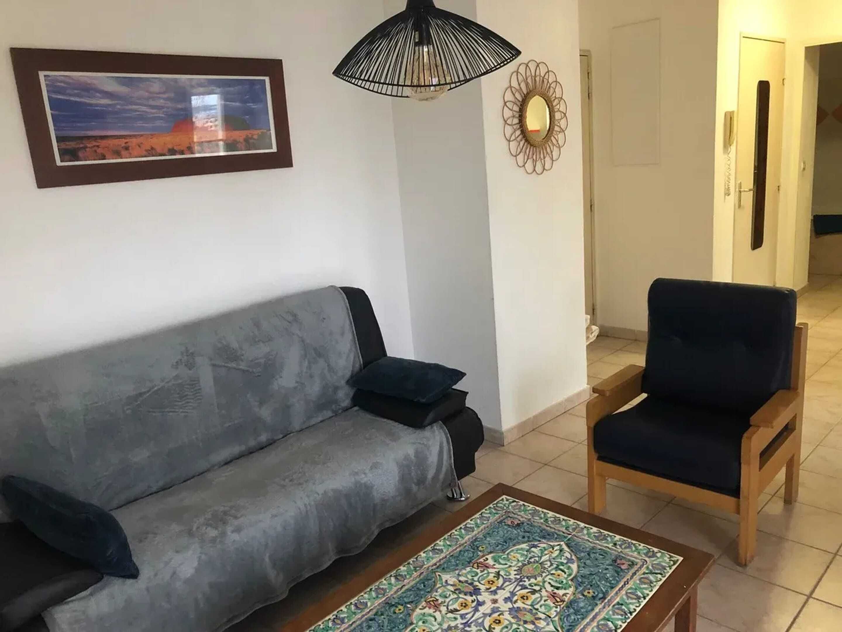 Homerez - Apartment In Montpellier - Montpellier
