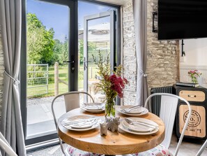 Dining - The Old Cowsheds 2 - Shippon - UK49787 (Cribyn, Lampeter)