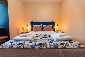 1 bedroom, iron/ironing board, Internet, bed sheets