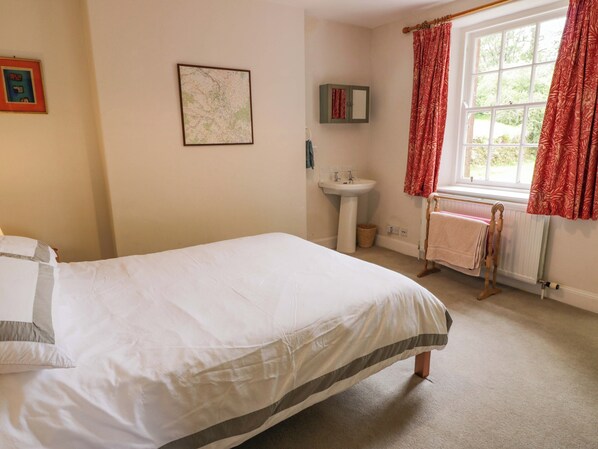 4 bedrooms, individually decorated, individually furnished, free WiFi - Townhead of Auchenbainzie (Thornhill)