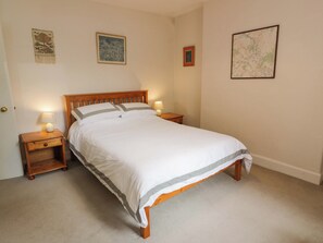 4 bedrooms, individually decorated, individually furnished, free WiFi