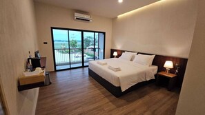 Standard Double Room With Lake View- Fl2 | Free WiFi, bed sheets - Zenery Lake Resort (Bung Khong Long)