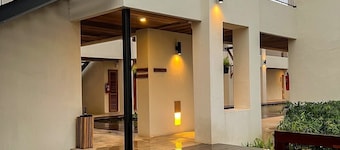 Zenery Lake Resort