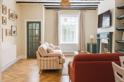 Rena’s Seahaven Cottage