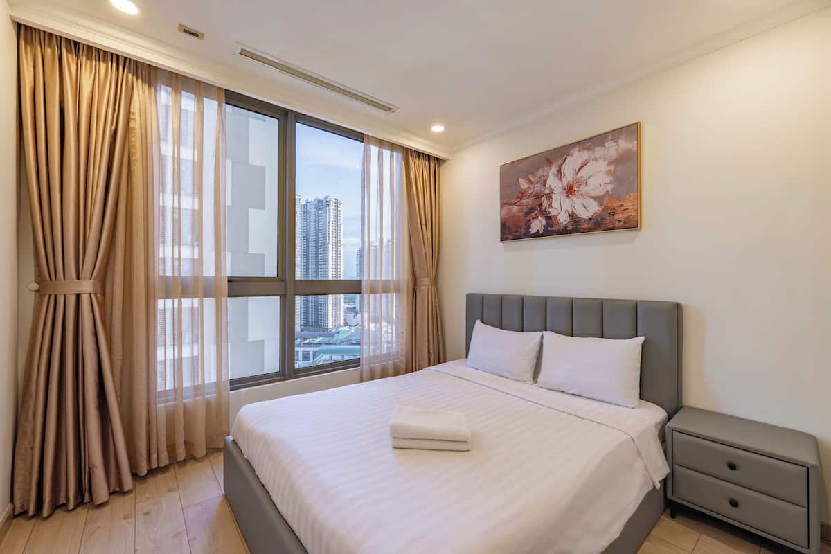 Deluxe Apartment, 3 Bedrooms, Balcony, City View | Premium bedding, Select Comfort beds, individually decorated