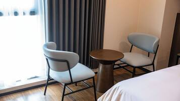 In-room safe, desk, blackout drapes, soundproofing