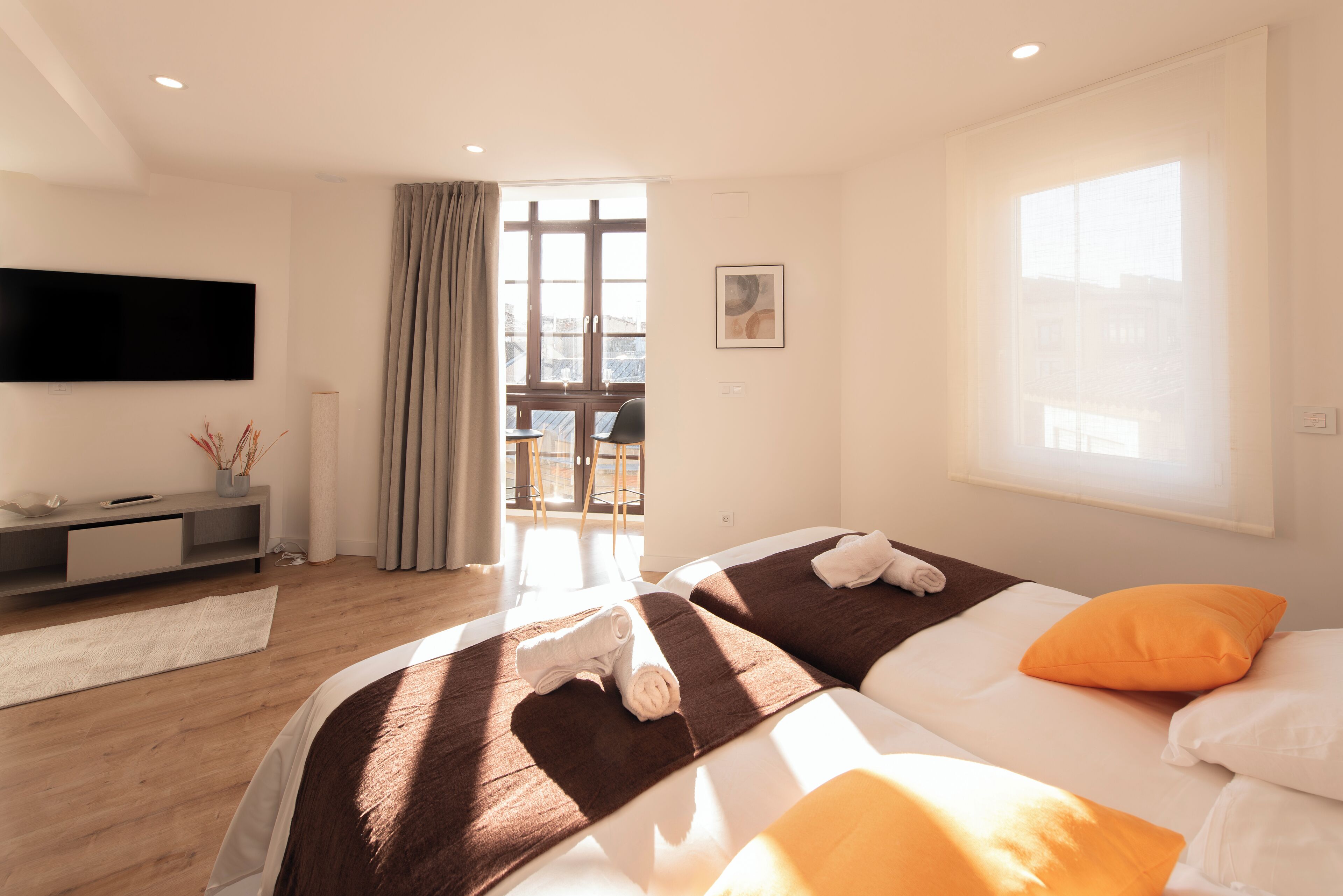 Comfort Apartment, City View