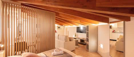 Comfort Apartment, City View | Desk, laptop workspace, free WiFi