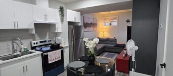 Stylish 2BD Basement Suite Close to WEM