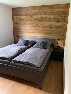 Draps fournis, accès pour personnes à mobilité réduite