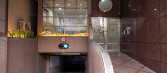 Glory hotel