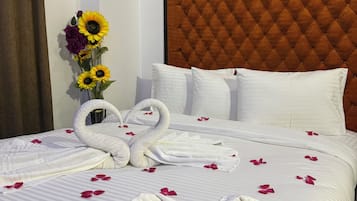 Deluxe Double Room, Balcony | Desk, free WiFi