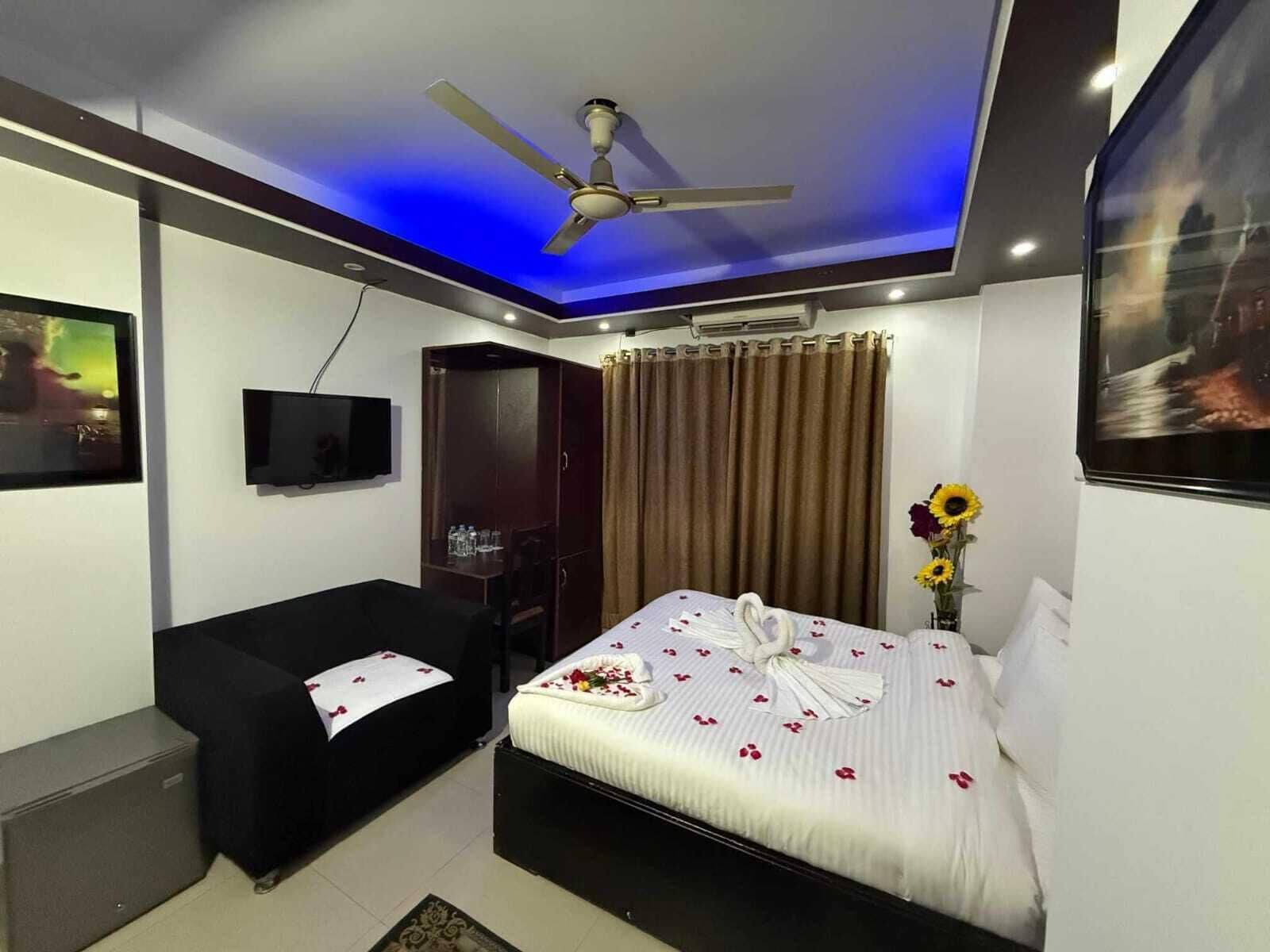 Quarto casal luxo, sacada | Escrivaninha, Wi-Fi de cortesia