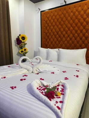 Deluxe Double Room, Balcony - Hotel The NAS Residence (Dhaka)