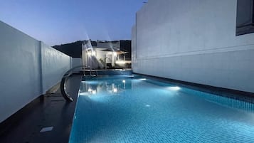 Udendørs pool