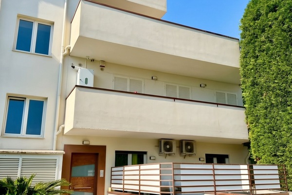 Façade