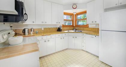 5 min drive to CU/Pearl - Best Neighborhood