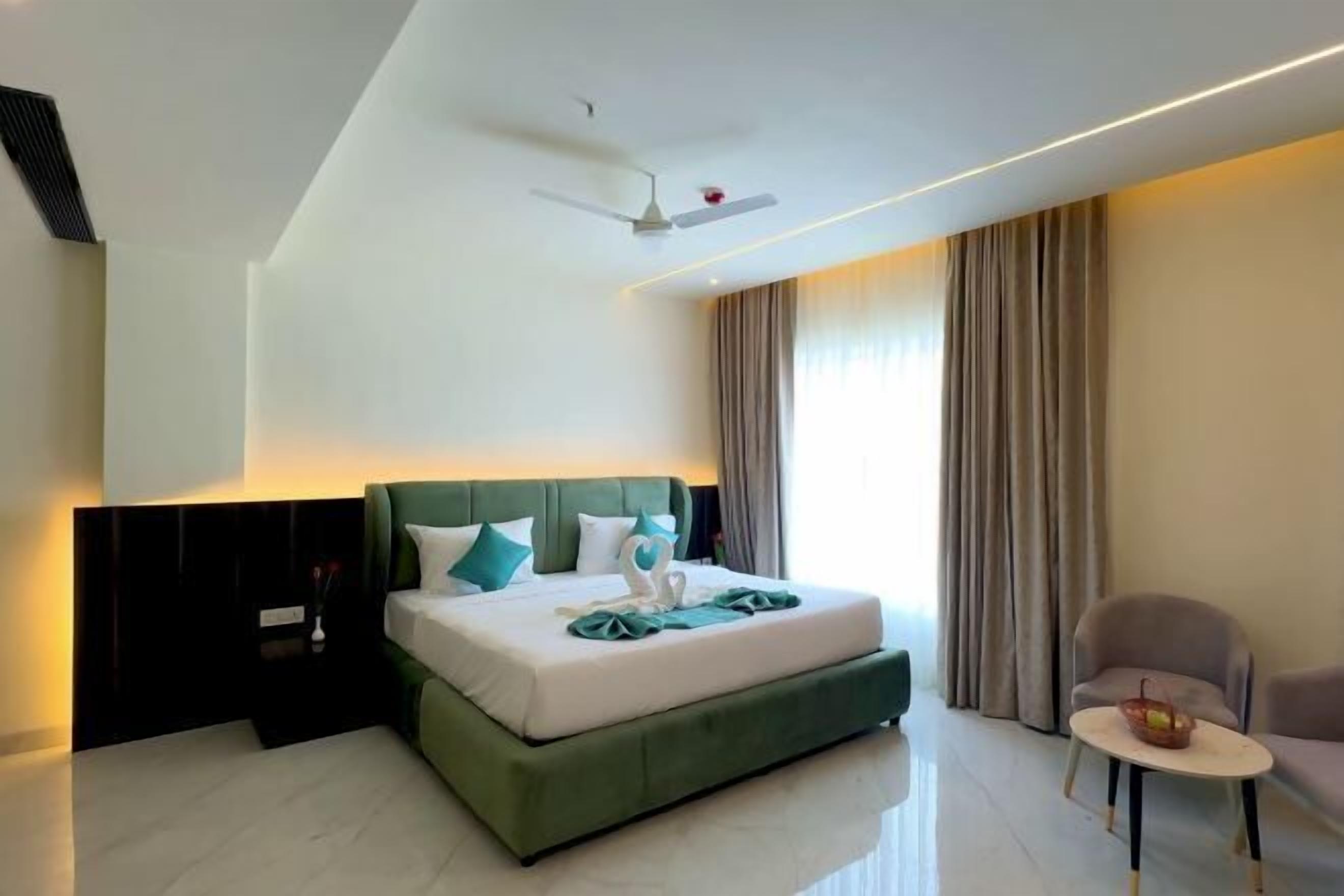 Bureau, espace de travail pour ordinateur portable