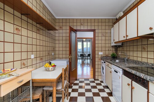 Apt 3H : Spacious and Cozy : Ideal for Families