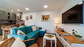 TV - Villa Sorelle by Villas Guide (Dancanje)