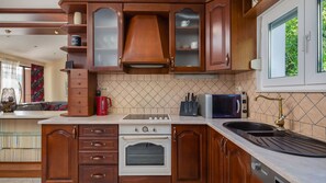 Unclassified image, 3 of 36, button