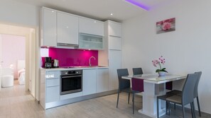 Fridge, microwave, oven, dishwasher - Apartman Mia 7 - Omiš by Villas Guide (Mimice)