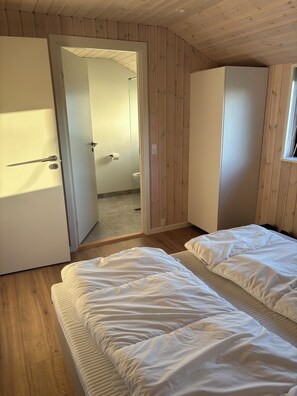 4 bedrooms, free WiFi
