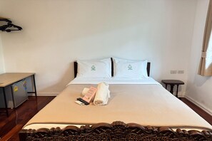 1 habitación, escritorio, wifi y ropa de cama 