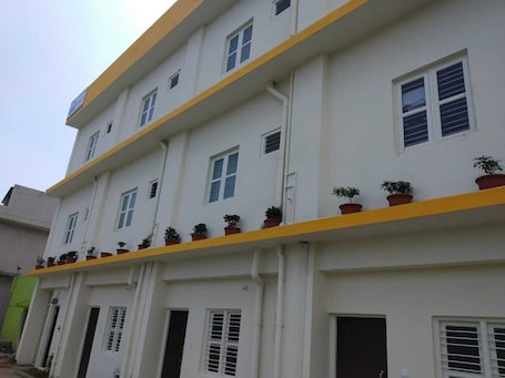 Front of property. Saukarya Guesthouse
