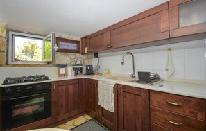 Kühlschrank, Herdplatte, Geschirrspüler