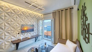 Departamento de lujo, 1 cama Queen size y sofá cama, balcón, vista al mar | Sábanas de algodón egipcio, ropa de cama de alta calidad y edredón