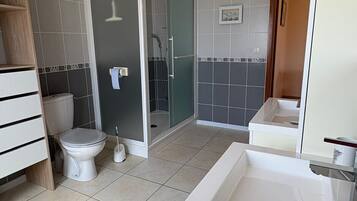 Een douche, een haardroger