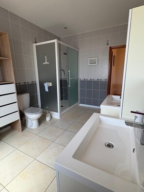 Shower, hair dryer - St Cyprien Magnificent villa near the port (Saint-Cyprien)