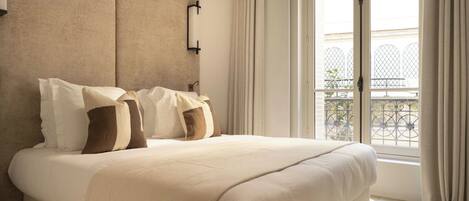 2 Schlafzimmer, Schreibtisch, Bügeleisen/Bügelbrett, kostenloses WLAN