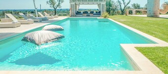 Villa in Ostuni with 10 bedrooms sleeps 24