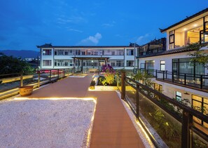 Terrace/patio - Togruo Ge Qi Shi Inn (Lijiang)