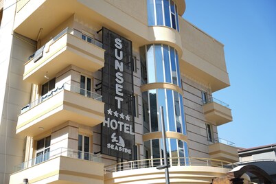 Sunset Hotel