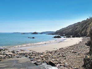 Beach - Ti Breizh by Interhome (Guimaëc)