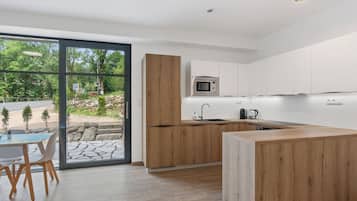 KylskÄp, mikrovÄgsugn, ugn och diskmaskin