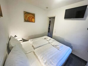 1 bedroom, WiFi - Fewo 2 in ruhigem Haus by Interhome (Sylt)