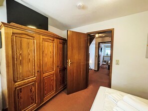 3 chambres, accès à Internet