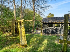Children’s area - "Eine" -  from the sea by Interhome (Hals)