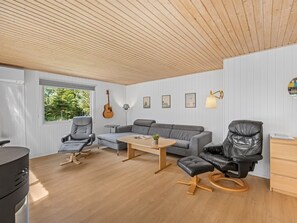Televisie en een open haard