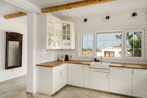 Fridge, microwave, oven, stovetop - Yammas Stone Villa | Private Pool, 5BR, Boho Style (Dramia)