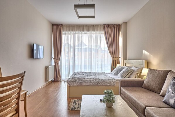 1 bedroom, free WiFi, bed sheets