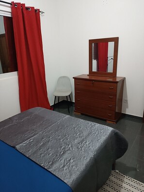 1 bedroom, iron/ironing board, WiFi, bed sheets
