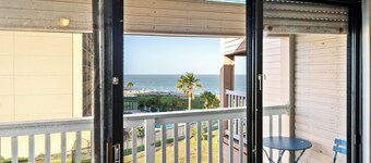 Beachfront Bargain! * Texas Gulf Coast!