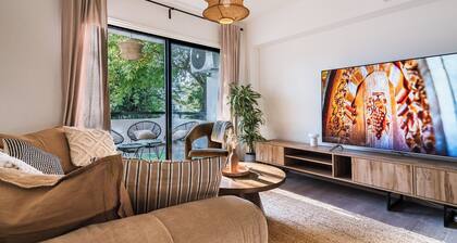 City Center Modern Boho Stay